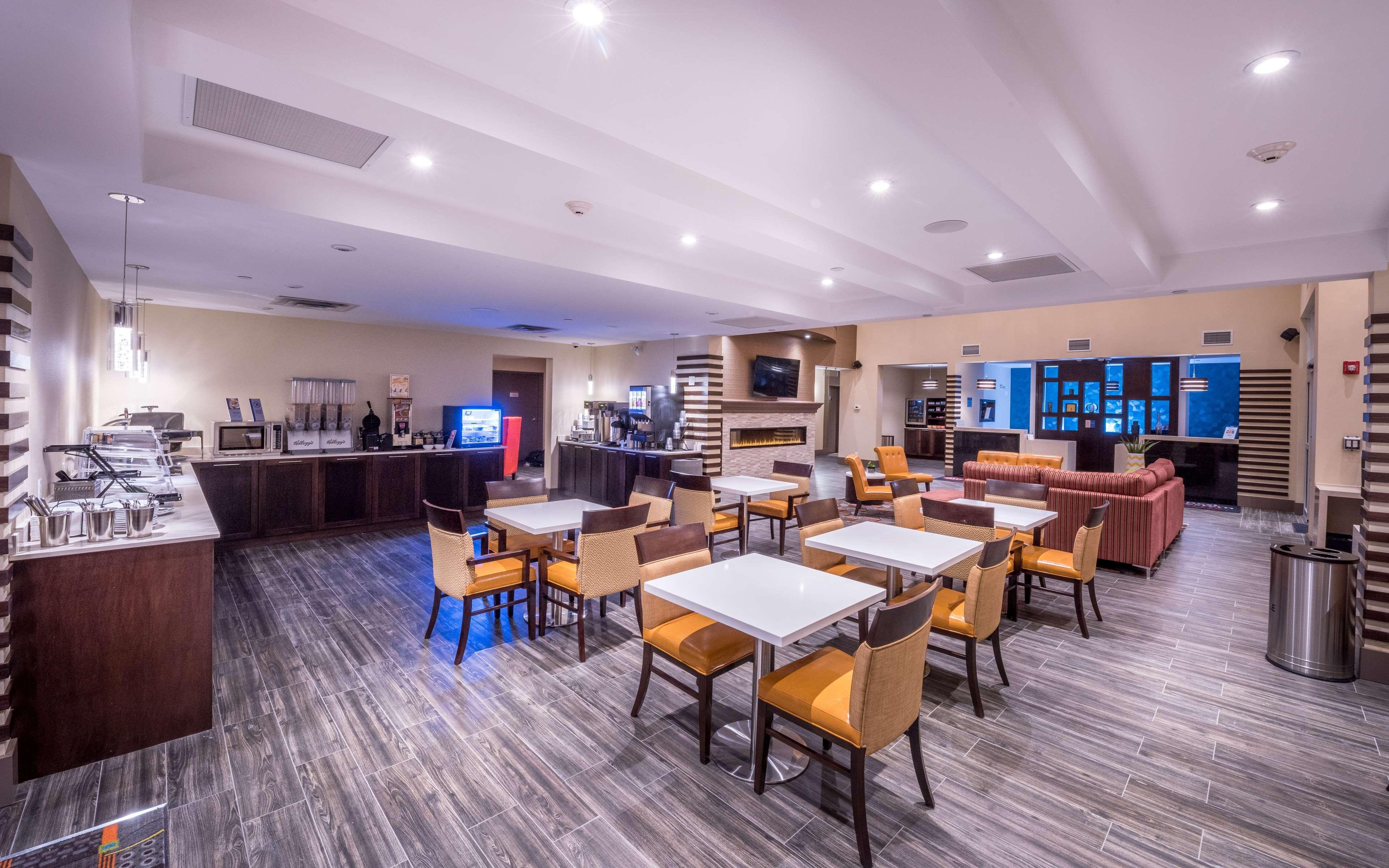 Best Western Plus Chateau Fort St. John Luaran gambar