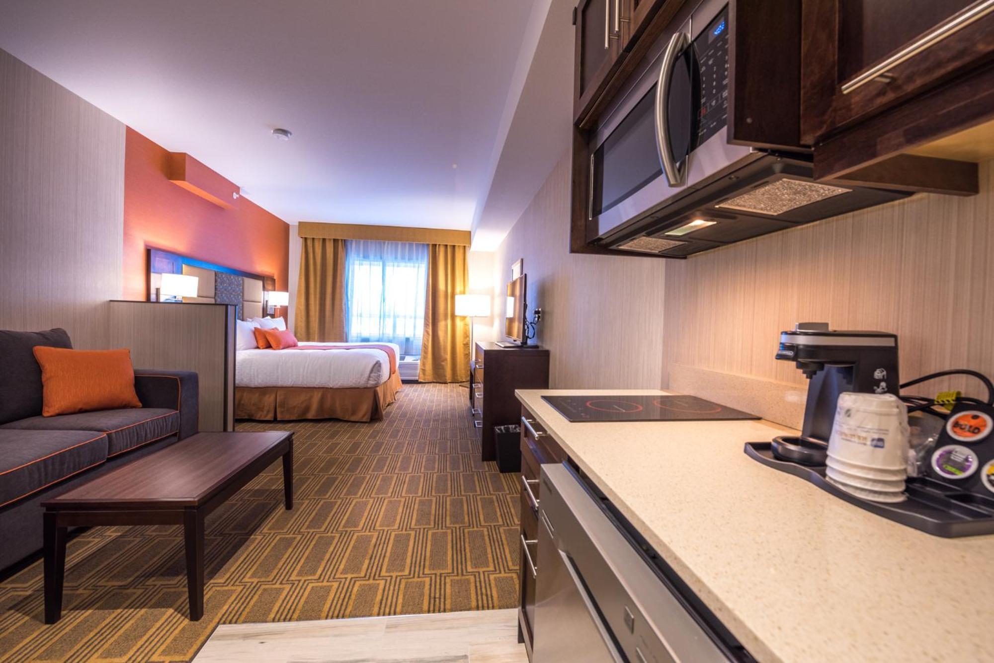 Best Western Plus Chateau Fort St. John Bilik gambar