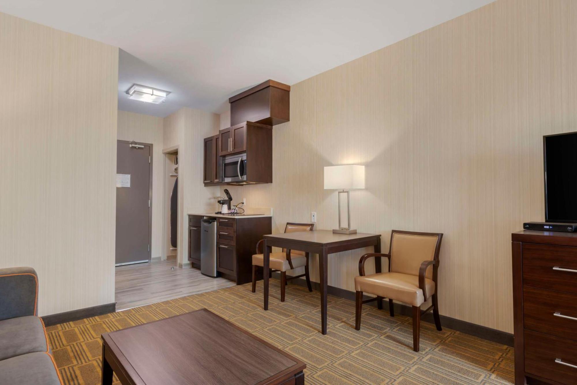 Best Western Plus Chateau Fort St. John Luaran gambar