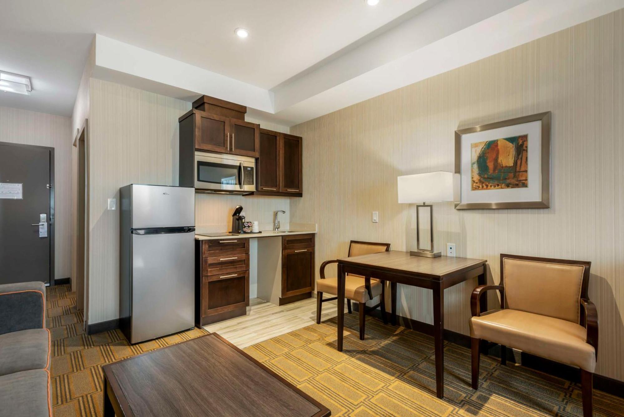 Best Western Plus Chateau Fort St. John Luaran gambar